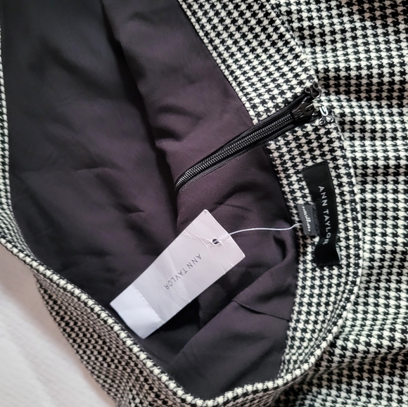 Skirt - Picture 3 of 3